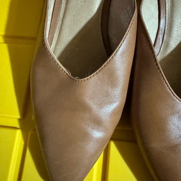 Halogen Brown Leather Mules with Pointed Toe - Picture 3 of 8